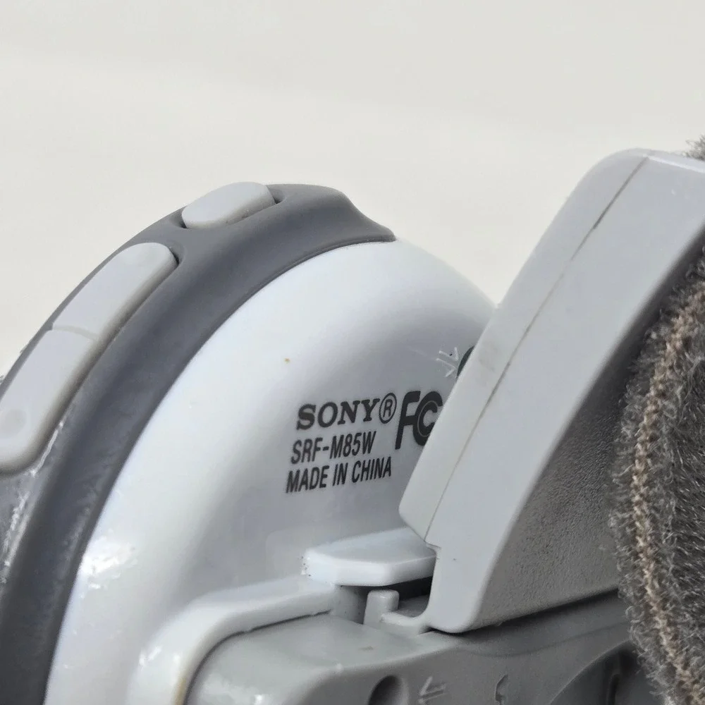 Sony Walkman SRF-M85W S2 Sports Digital Weather FM AM Radio White Armband